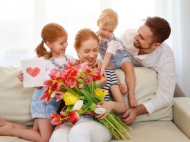 Horario de Atención - Día de la Madre Horario de Atención - Día de la Madre