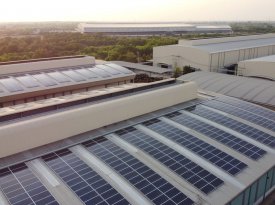 5 razones por las que tu empresa debería apostar por el uso de paneles solares | UniiLeasing 5 razones por las que tu empresa debería apostar por el uso de paneles solares | UniLeasing